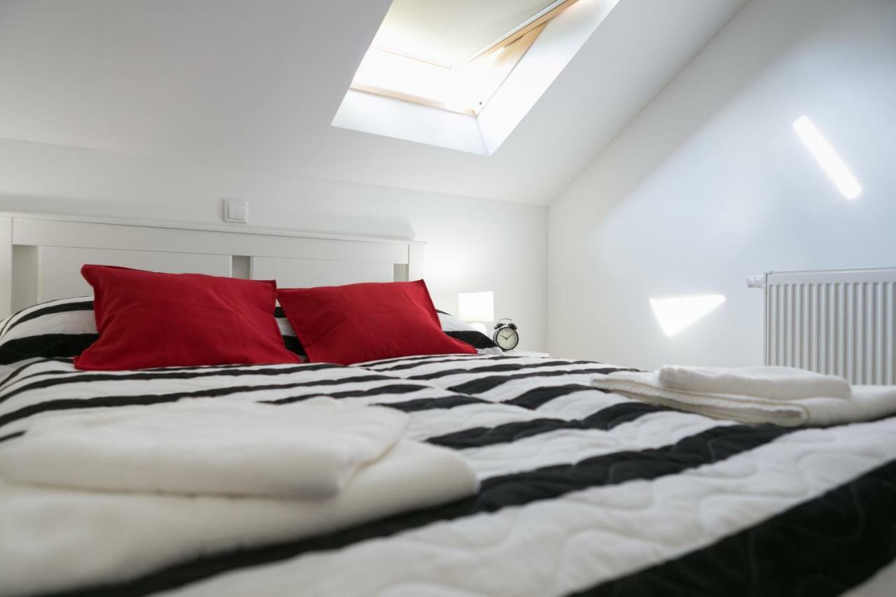 شقة House Smolcic Otočac المظهر الخارجي الصورة